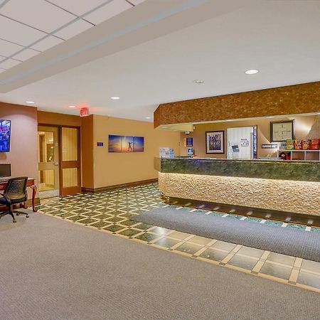 Days Inn By Wyndham Niagara Falls Lundys Lane Kültér fotó